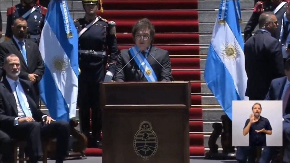Milei se juramenta en Argentina