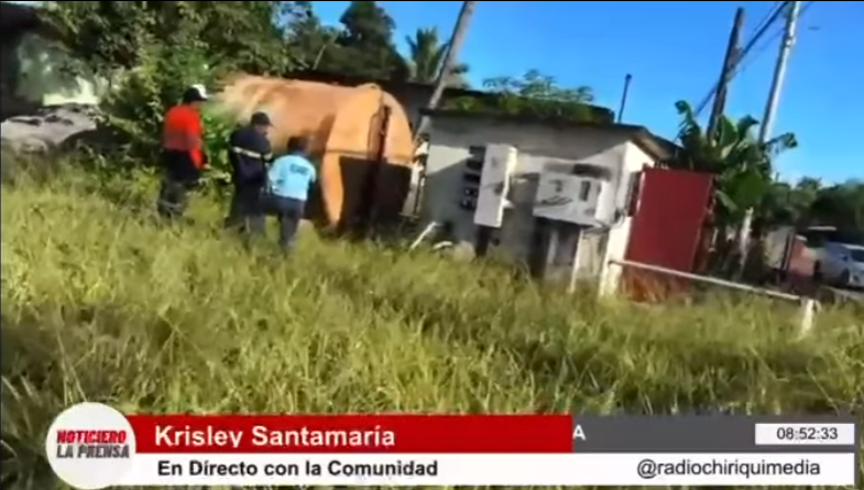Residentes de las Lomas denuncian estado de tanque de agua
