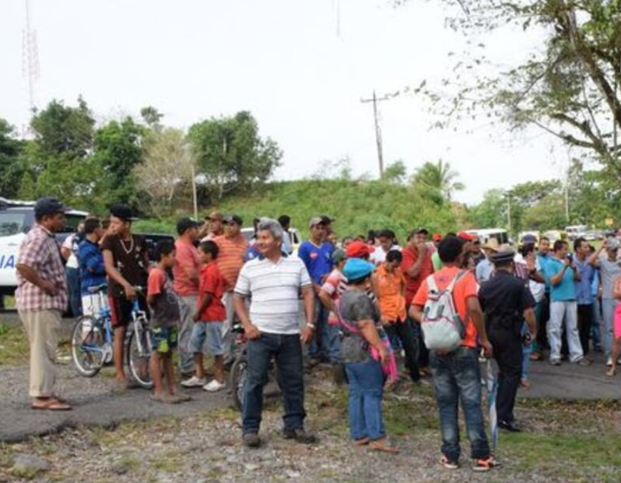 Residentes de Siogui Arriba exigen reparación de vías ante inminente feria de producción