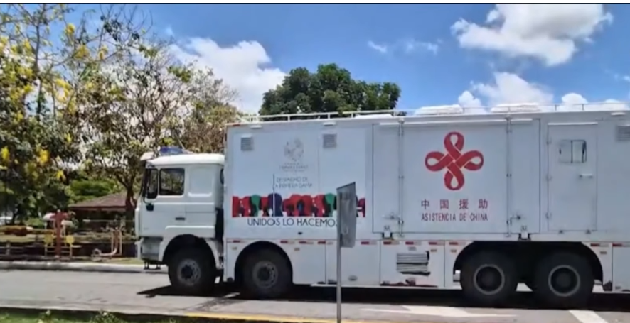 “Amor sobre ruedas” brinda atención médica gratuita en Dolega
