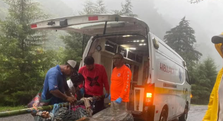 Rescatan a adulta mayor en zona de difícil acceso en Boquete
