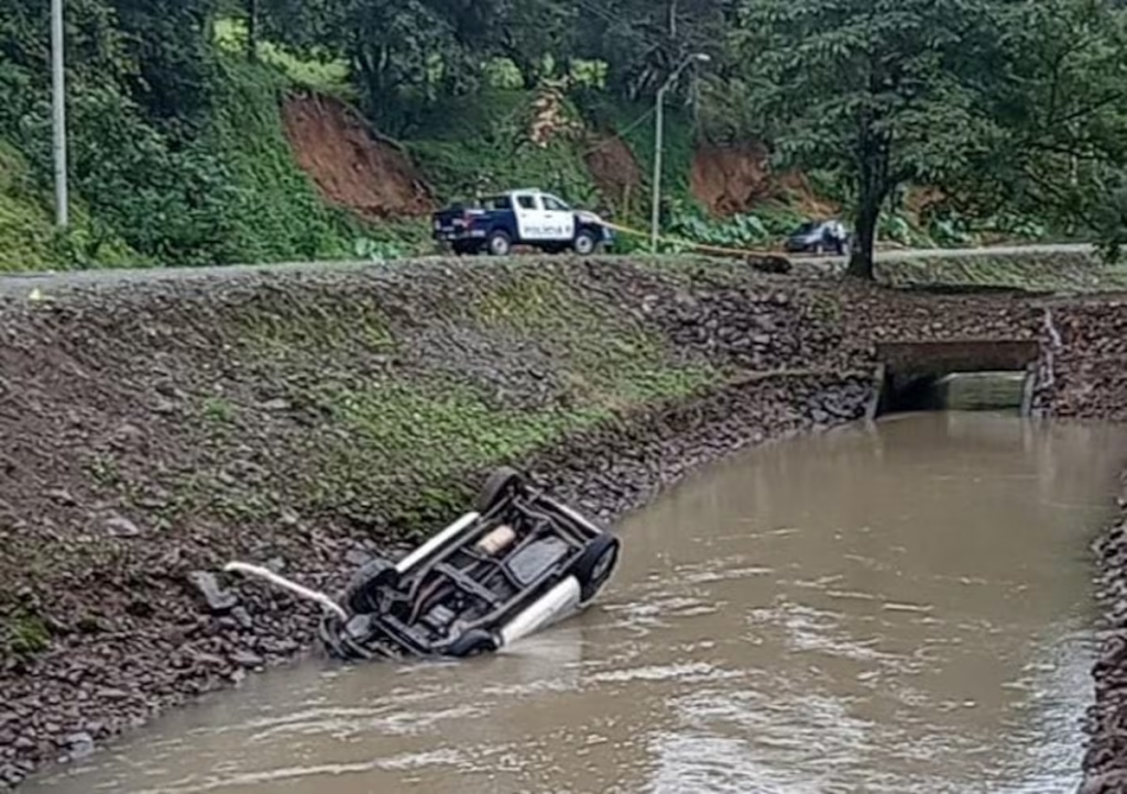 AES Panamá instala barandales en vía de Jaramillo para mayor seguridad