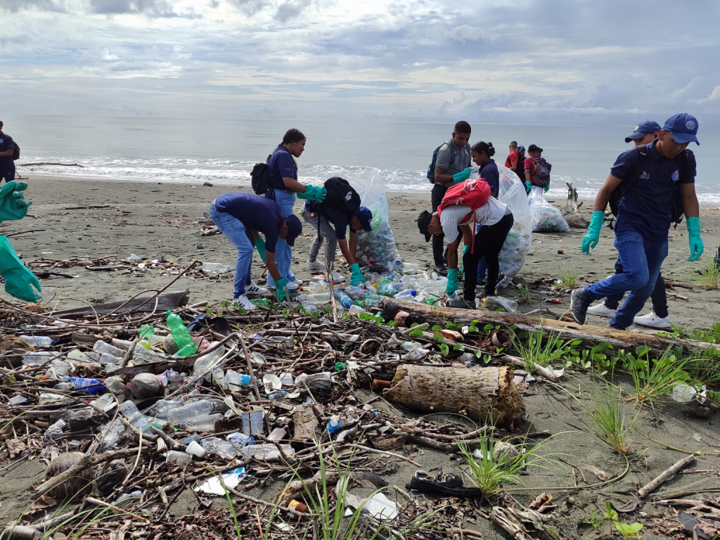 Invitan a jornada de limpieza de playa en La Barqueta este 8 de junio