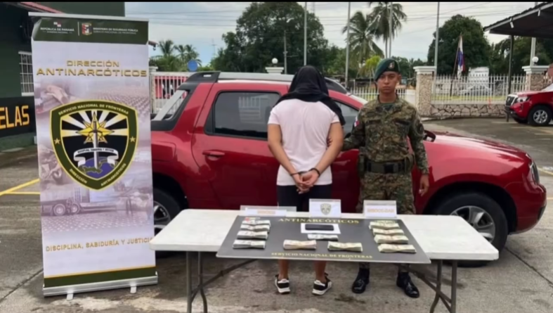Detienen a ciudadano con más de 59 mil dólares ocultos en vehículo en San Isidro