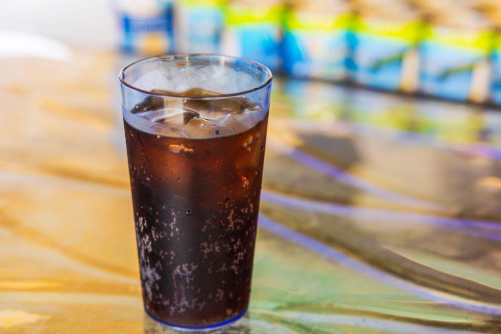 Esto le pasa a tu cuerpo si tomas refresco todos los días