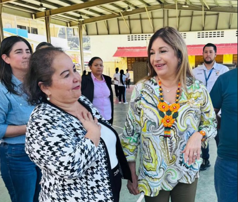 Primera Dama realiza visita sorpresa a escuela en Boquete