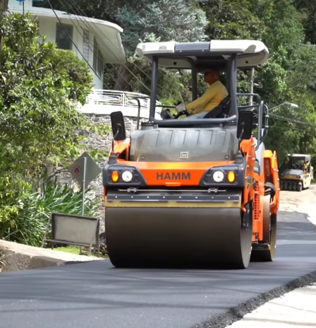 Mejoramiento vial en Francés Abajo está por culminar gracias a esfuerzo conjunto