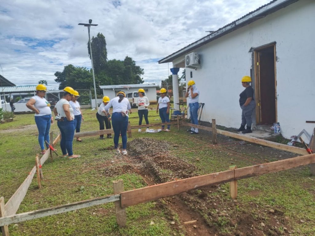 Mujeres privadas de libertad en Chiriquí aprenden fontanería para su reinserción laboral