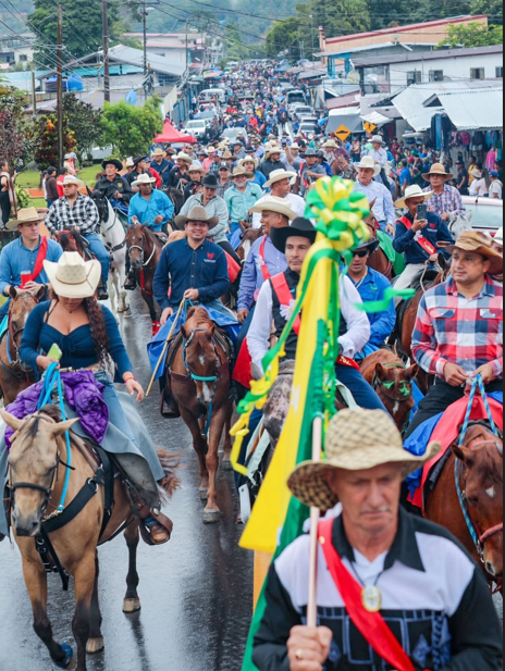 Renacimiento impulsa el turismo y la capacitación en la industria del café