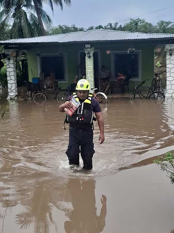 Autoridades atienden afectaciones por lluvias en Barú