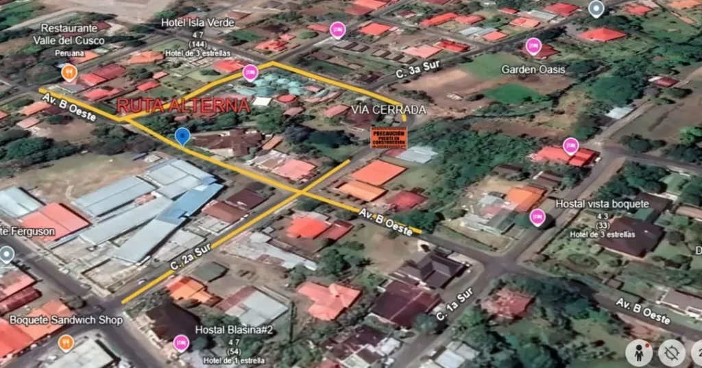 Cierran vía en Bajo Boquete por demolición y construcción de puente