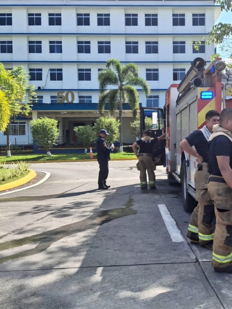 Hospital Rafael Hernández realiza simulacro de incendio para fortalecer respuesta ante emergencias