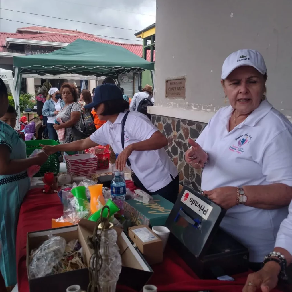 Fundación Boqueteños Luz de Esperanza realizará venta de patio en Boquete